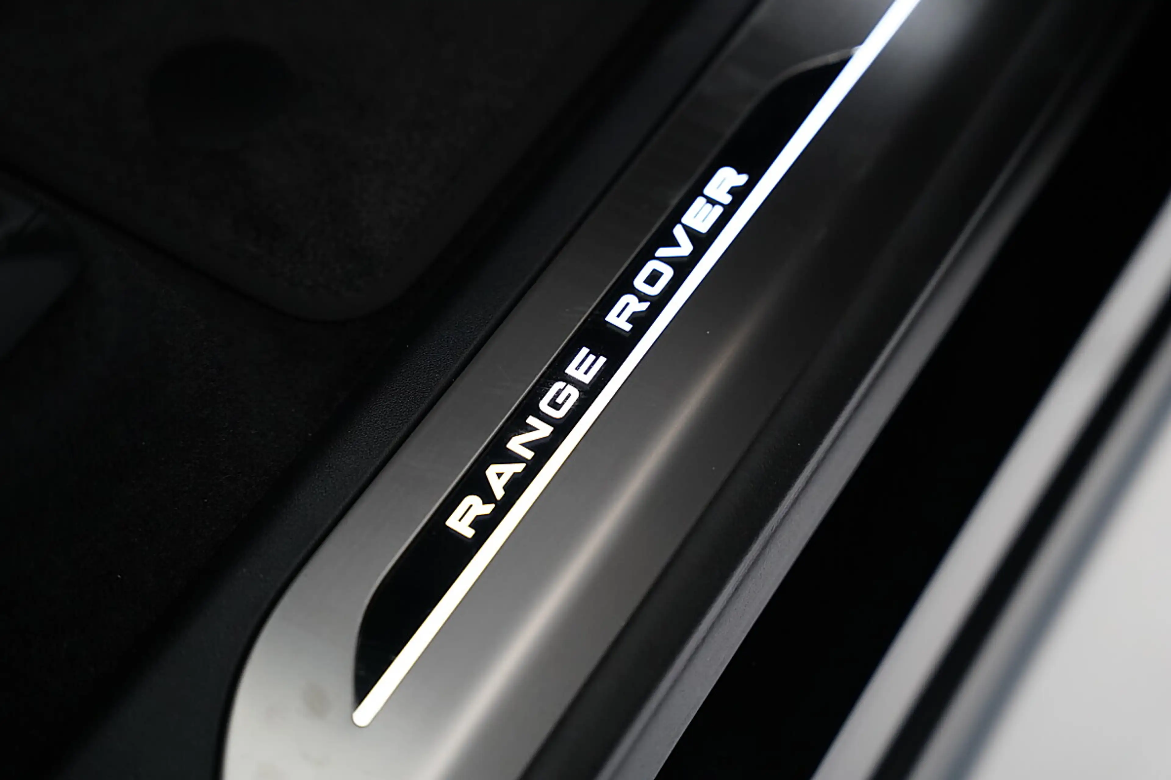 Land Rover Range Rover Sport Dynamic SE P460e — photo 5