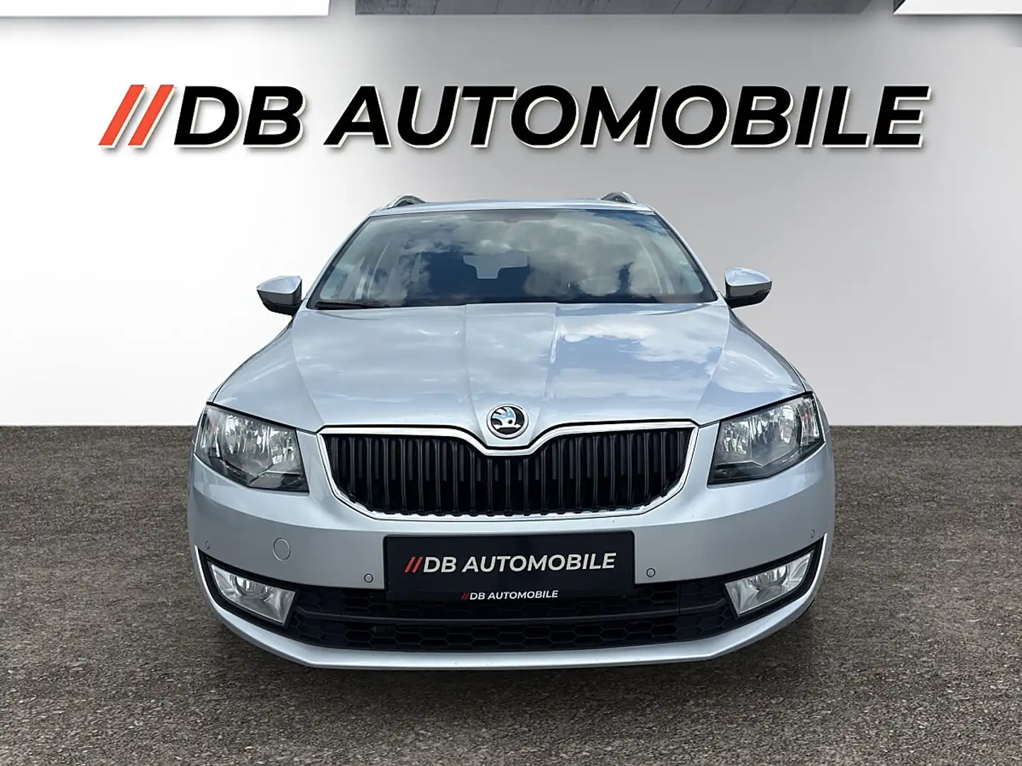 Skoda Octavia Combi 2,0 TDI DSG Rückfahrkamera Grau - 2