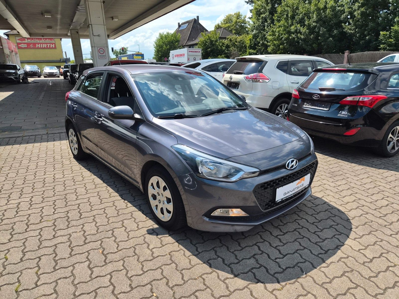 Hyundai i20 Trend-Euro 6 - 1,2 Motor — photo 4