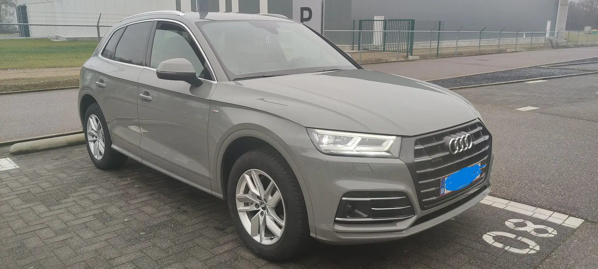 Audi Q5 Q5 55 TFSI e quattro S tronic Grijs - 1