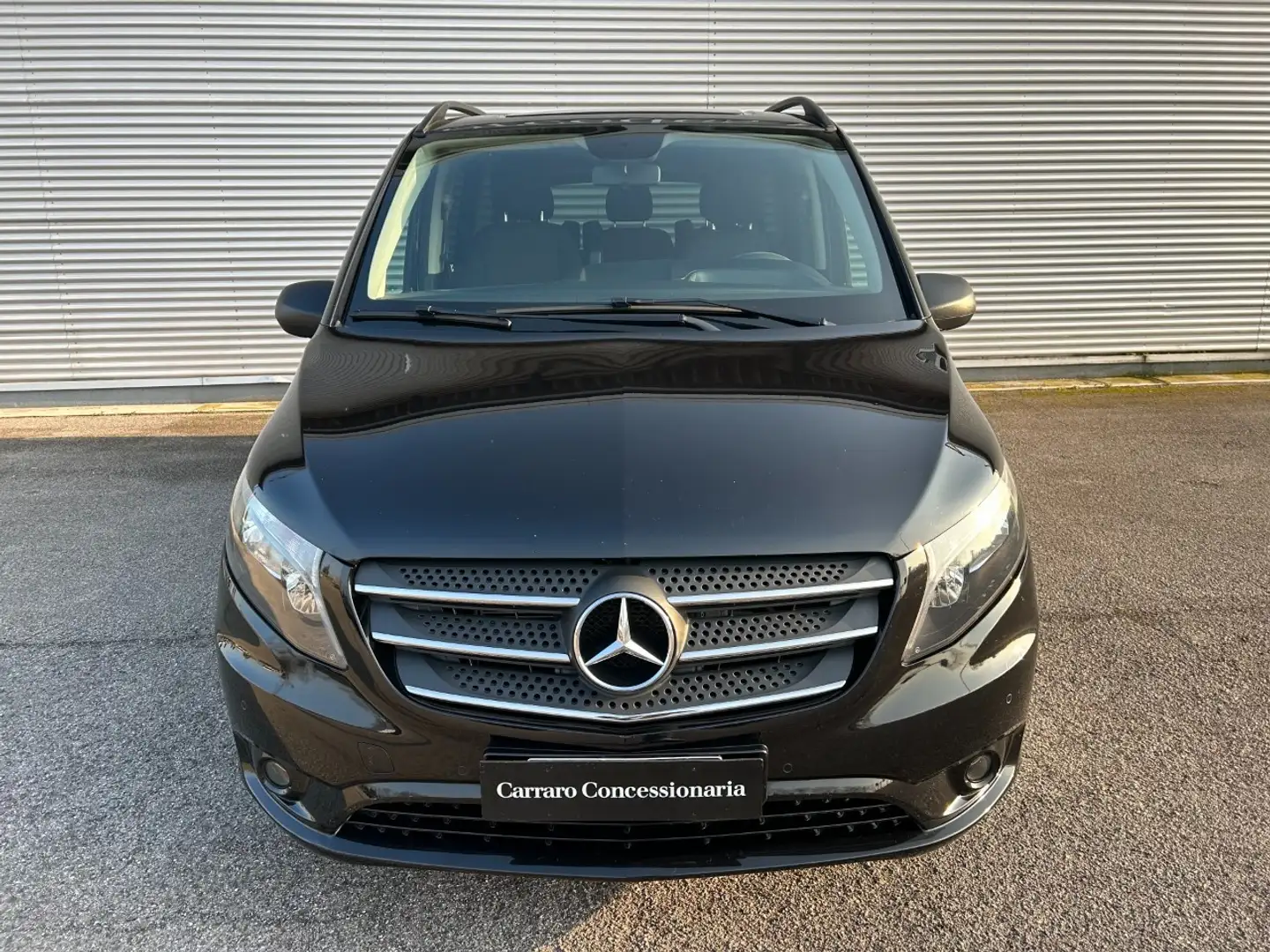 Mercedes-Benz Vito 116 CDI long mixto 4x4 Black - 1