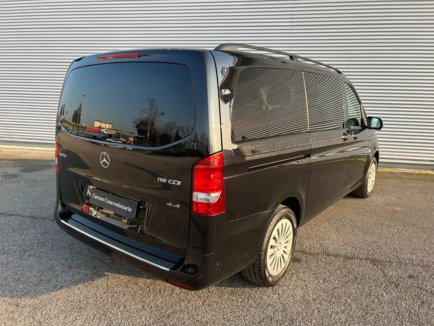 Mercedes-Benz Vito 116 CDI long mixto 4x4 Nero - 2