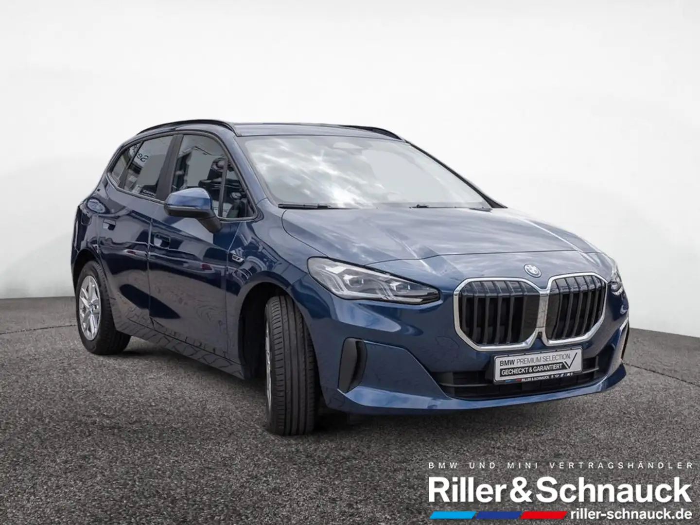 BMW 225 e Active Tourer xDrive AHK HUD LED 360° Bleu - 2