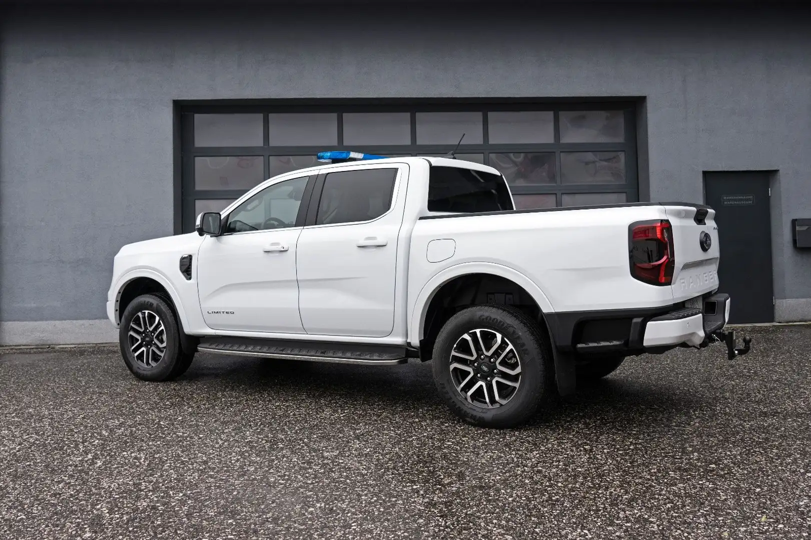 Ford Ranger Limited *Feuerwehr, Rettungsdienst, BOS* Weiß - 2
