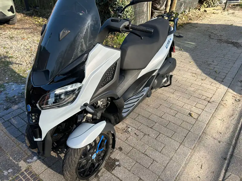 Piaggio MP3 310 - foto 4