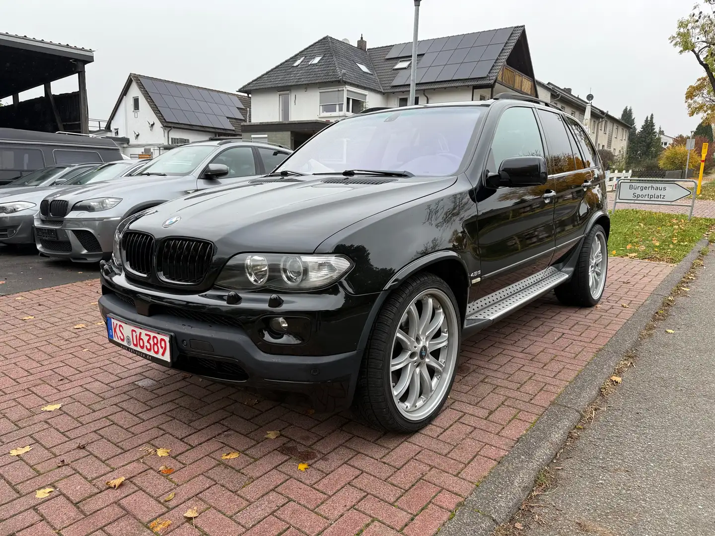 BMW X5 4.8is Standheizung Komfortsitze LPG Gasanlage Schwarz - 1