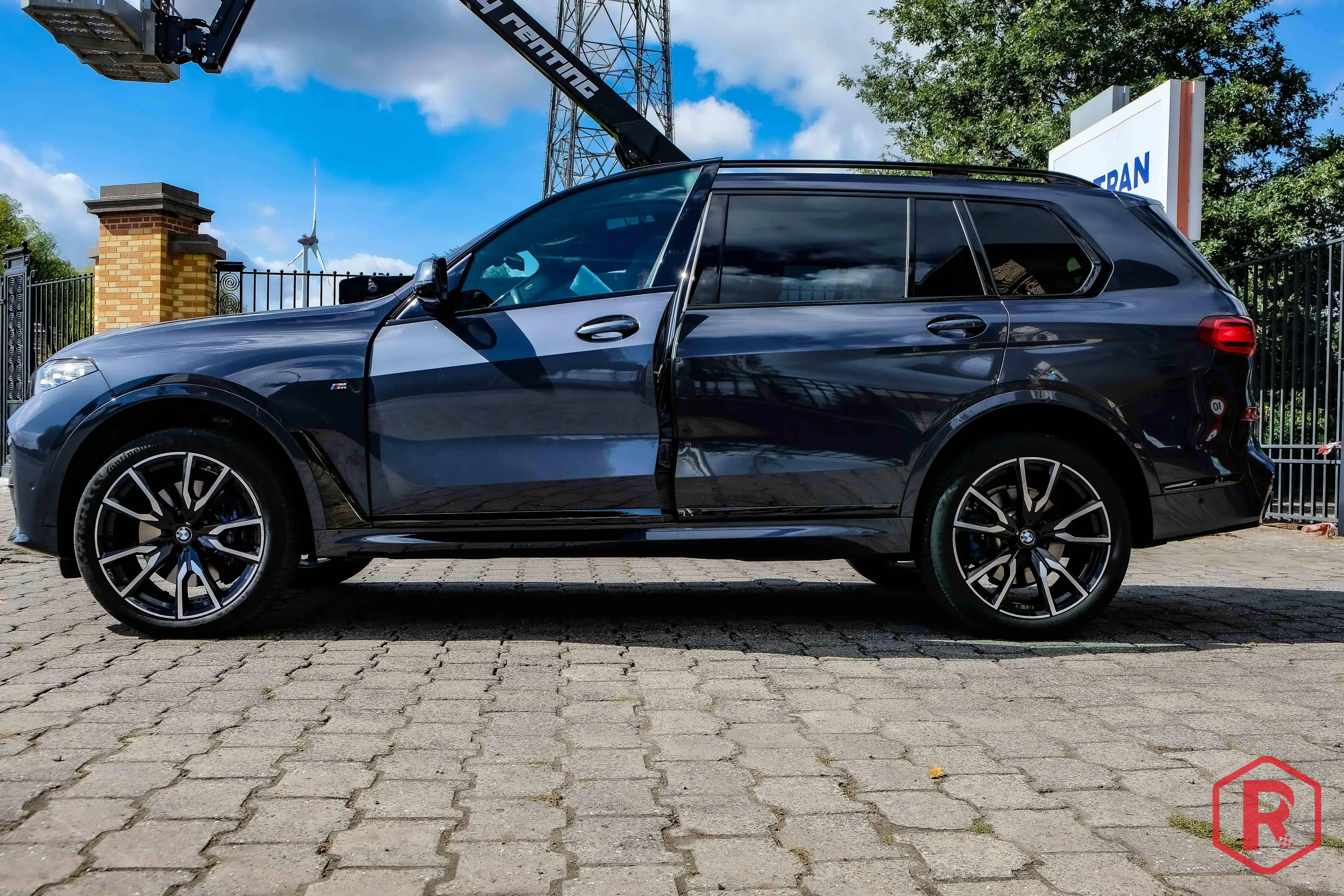 BMW X7 40i 7PL M Sport Pano HarmanKardon Laser ACC — photo 9