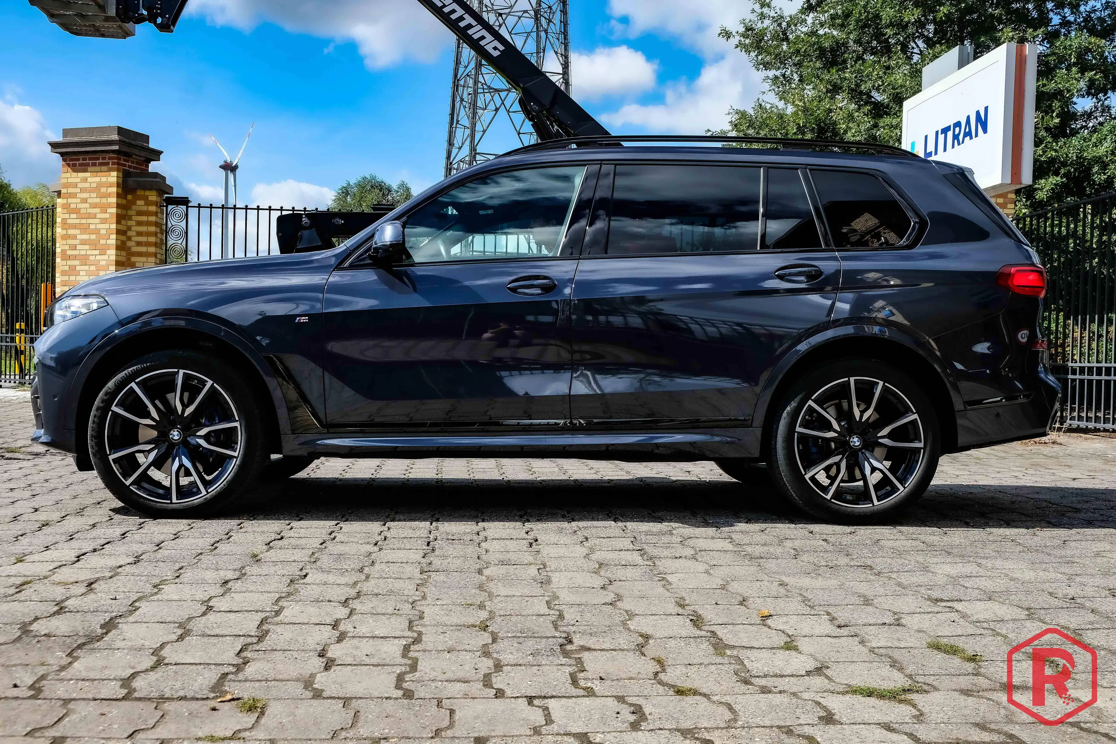 BMW X7 40i 7PL M Sport Pano HarmanKardon Laser ACC — photo 8