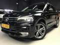 Volkswagen Tiguan 2.0 TDI 4Motion Highline I R Line I 240 Pk I 3e Ei Zwart - thumbnail 2