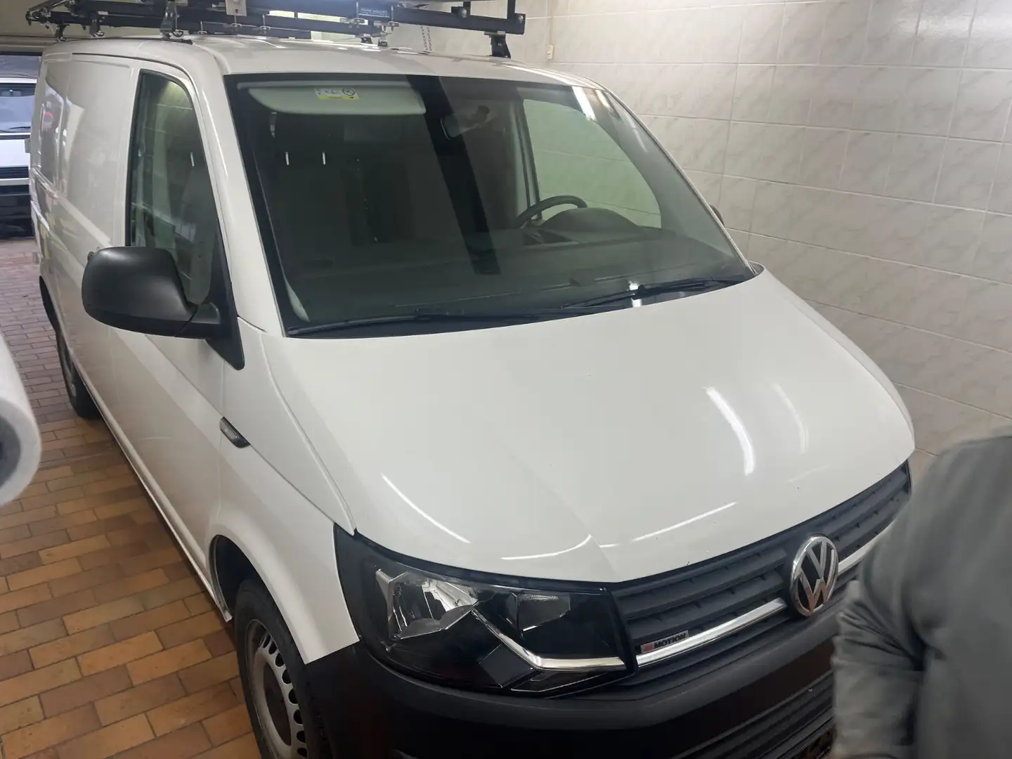 Volkswagen T6 Transporter Kasten 4Motion Sperre Weiß - 2