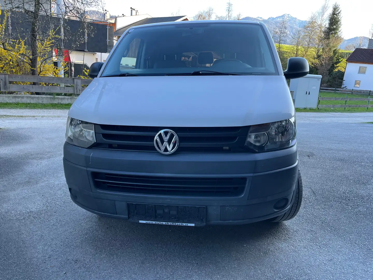 Volkswagen T5 Kombi 2,0 TDI D-PF - 1