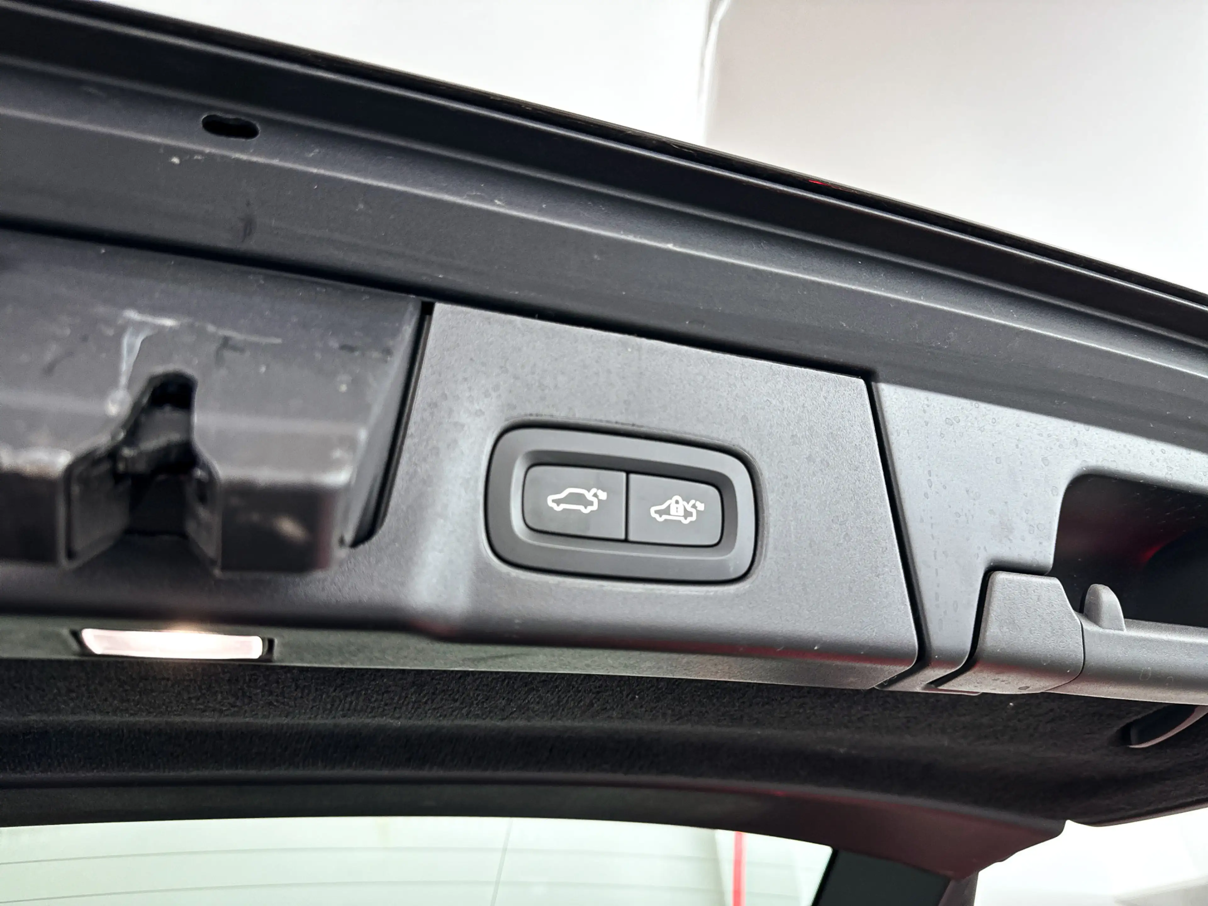 Volvo V90 T8 Plug-in hybrid AWD Ultra Dark | Panoramadak | 3 — photo 15