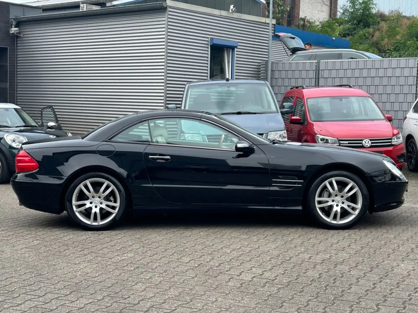 Mercedes-Benz SL 350 Keyfree Sportpaket Memory Navi GEPFLEGT Schwarz - 2
