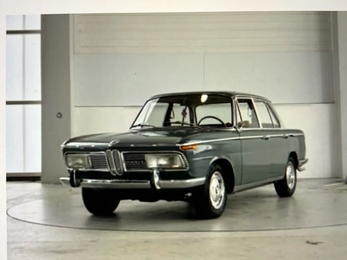 Oldtimer BMW TiLux 2000 Grau - 1