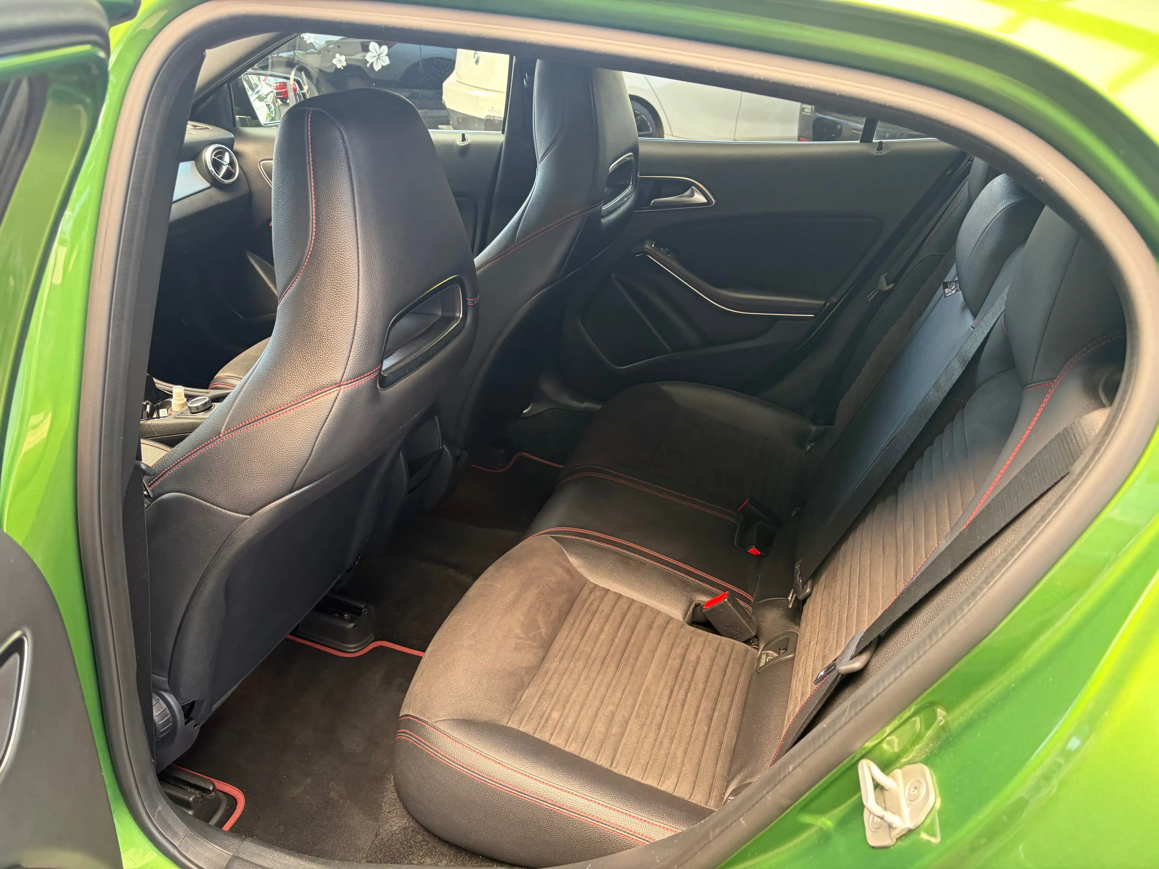 Mercedes-Benz GLA 250 GLA 250 AMG Line*HU 10/2027*Panorama*Kamera* — photo 17