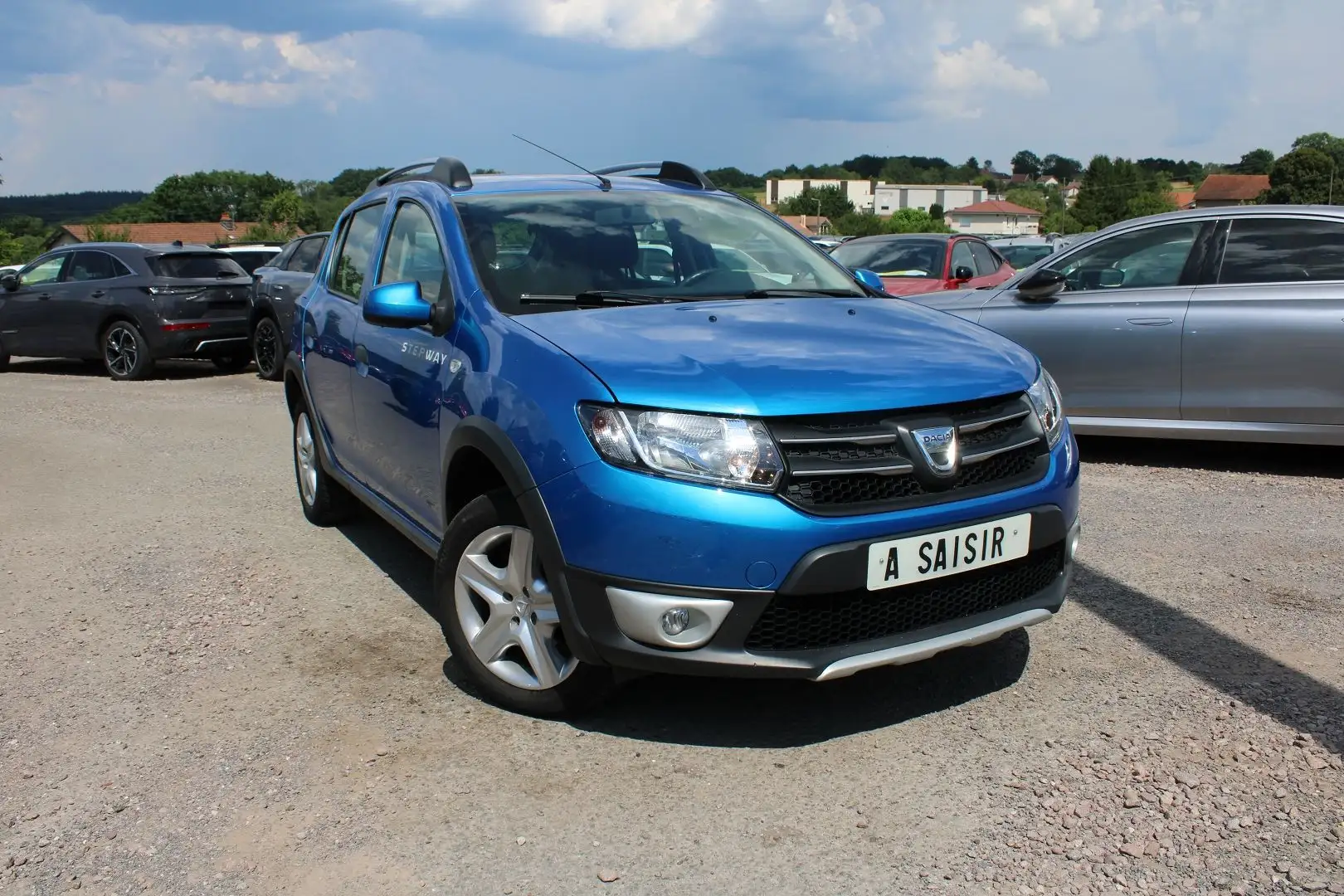 Dacia Sandero STEPWAY DCI 90 GPS MÉDIA USB LEDS ABS RÉGULATEUR B - 1