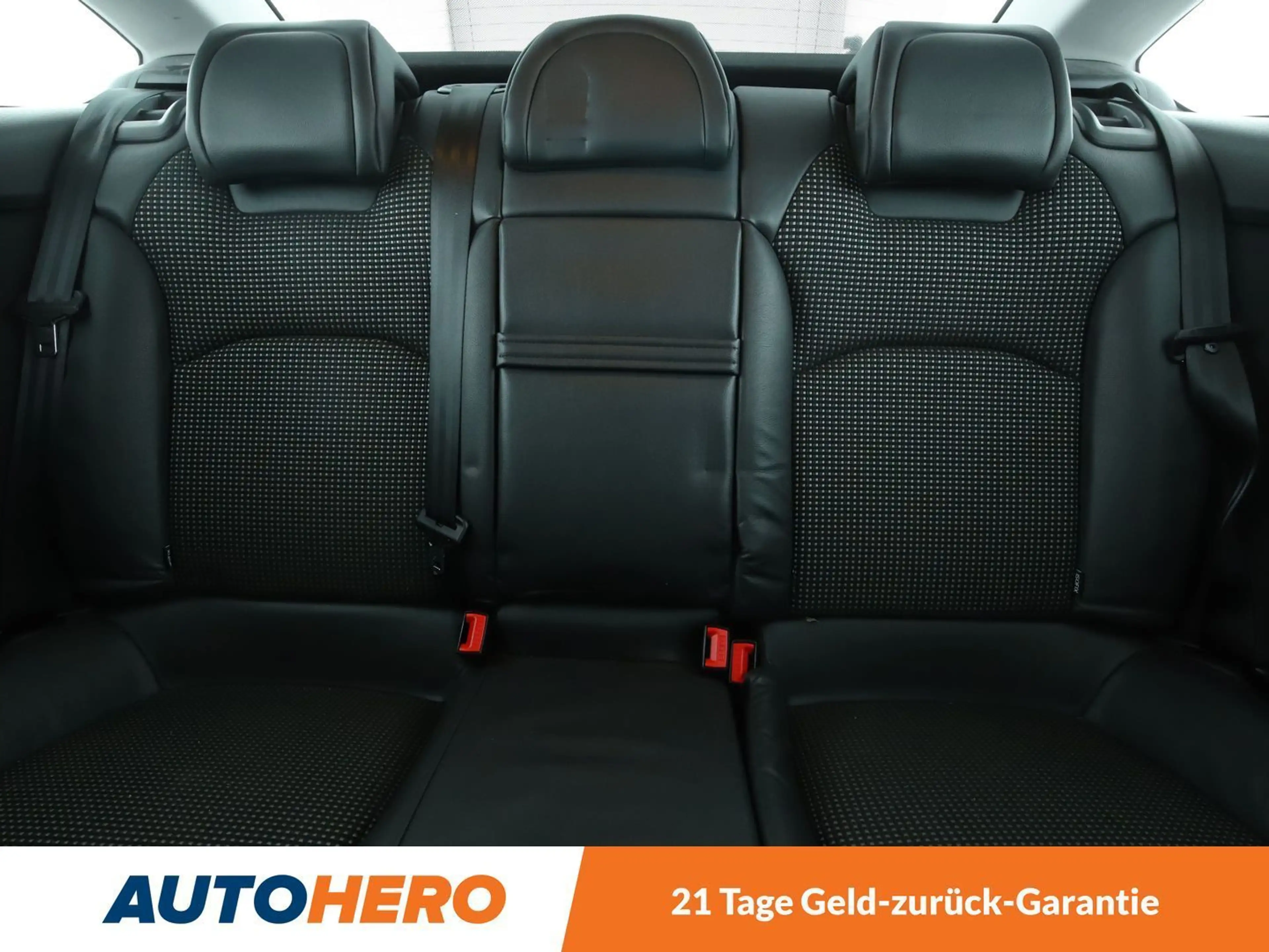 Citroen C5 2.0 Blue-HDi Exclusive *BI-XENON*TEMPO*PDC*SHZ* — photo 15