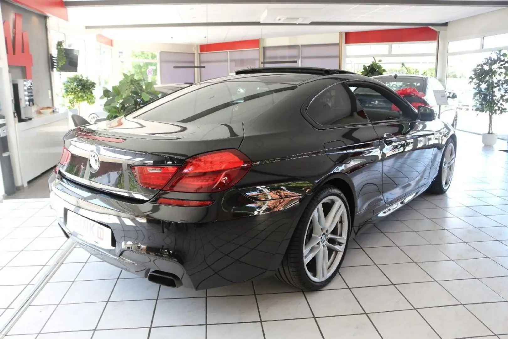 BMW 650 i Coupe - M-Automatik-DigitalTacho-Alcantara Schwarz - 2