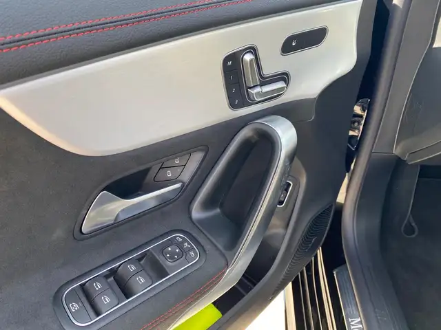 Mercedes-Benz Cla Class view 11