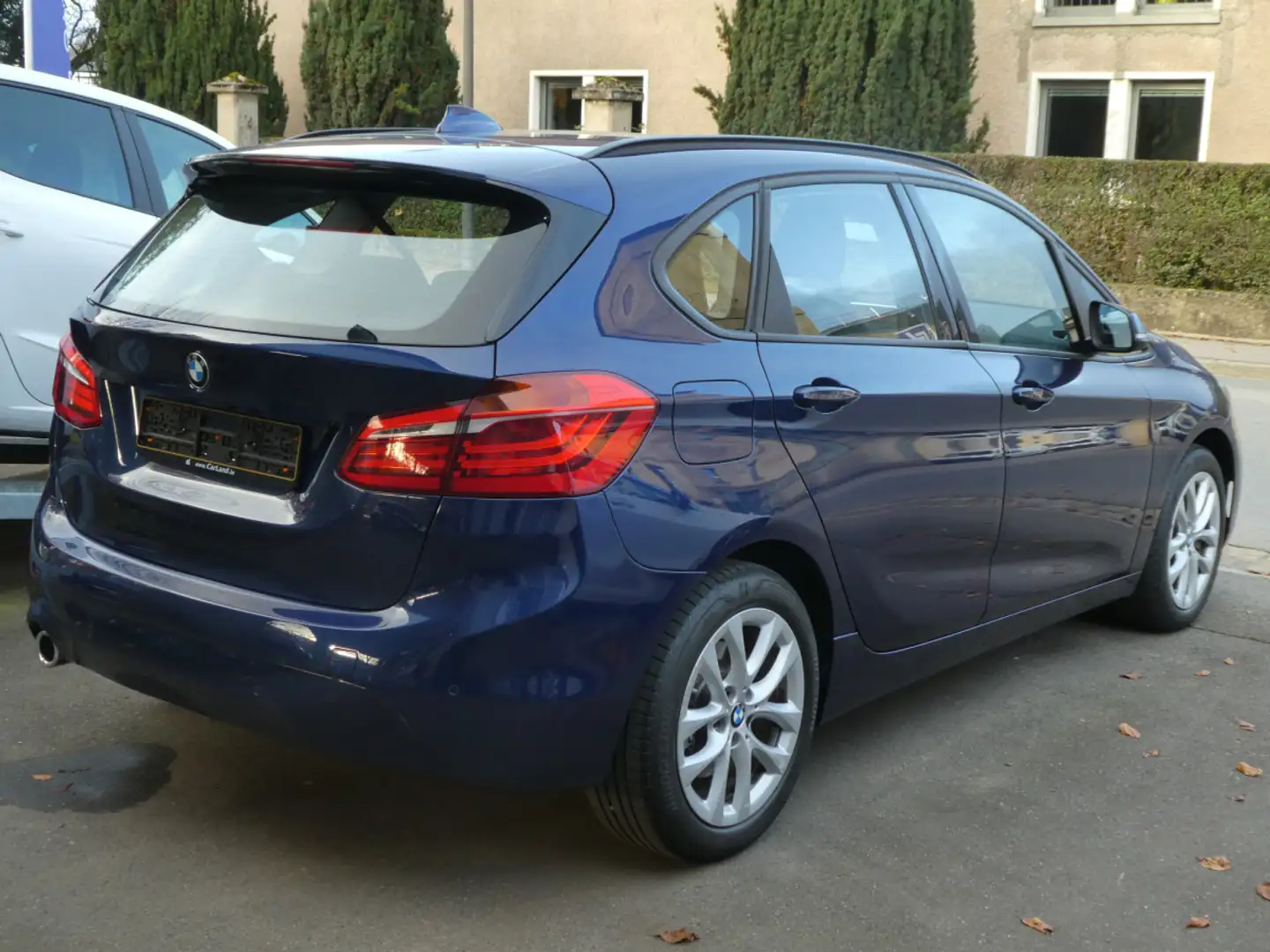 BMW 225 Active Tourer Performance xe Hybride/Essence Bleu - 2