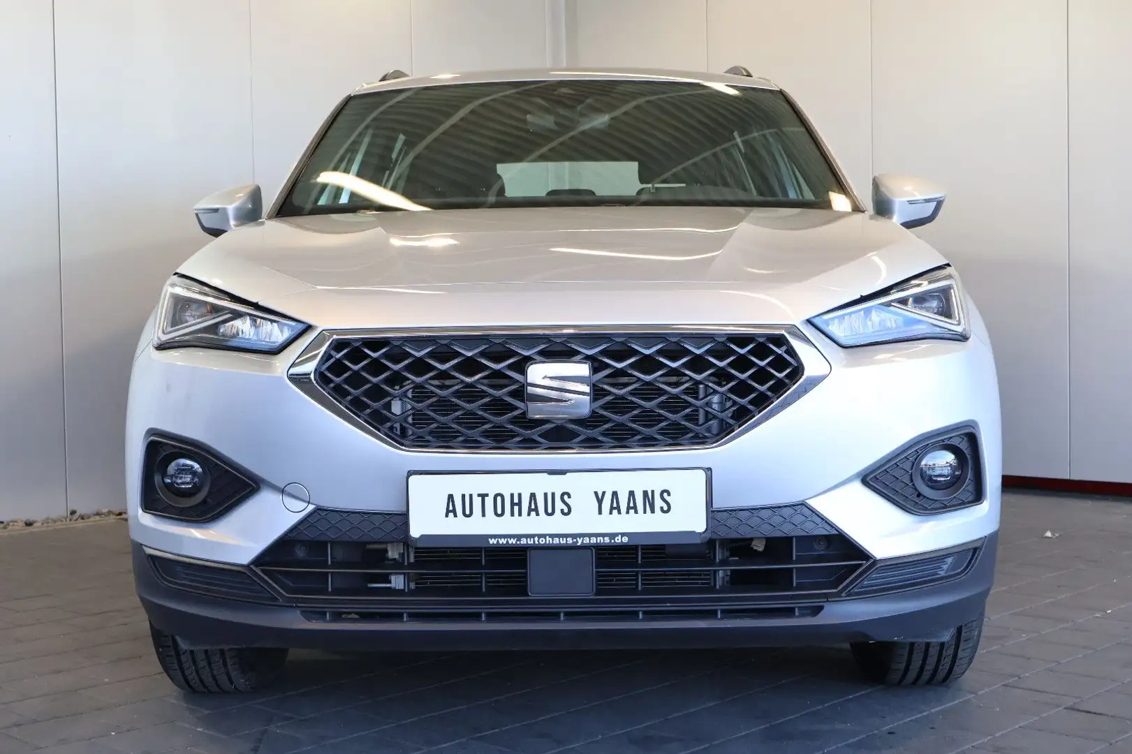 SEAT Tarraco 2.0 TDI Style AID+LANE+LED+NAVI+17" Silber - 2