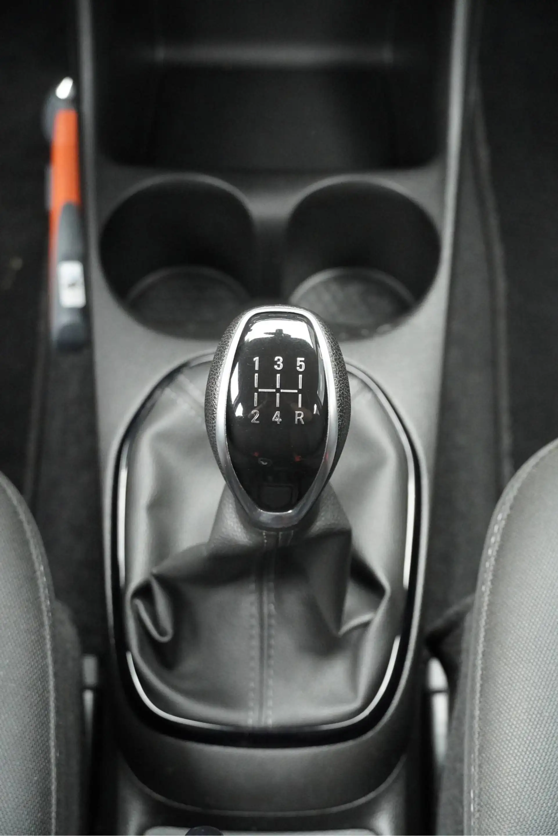 Opel Karl 1.0 ecoFLEX 5drs 120 Jaar Edition BJ2019 Audio | A — photo 20