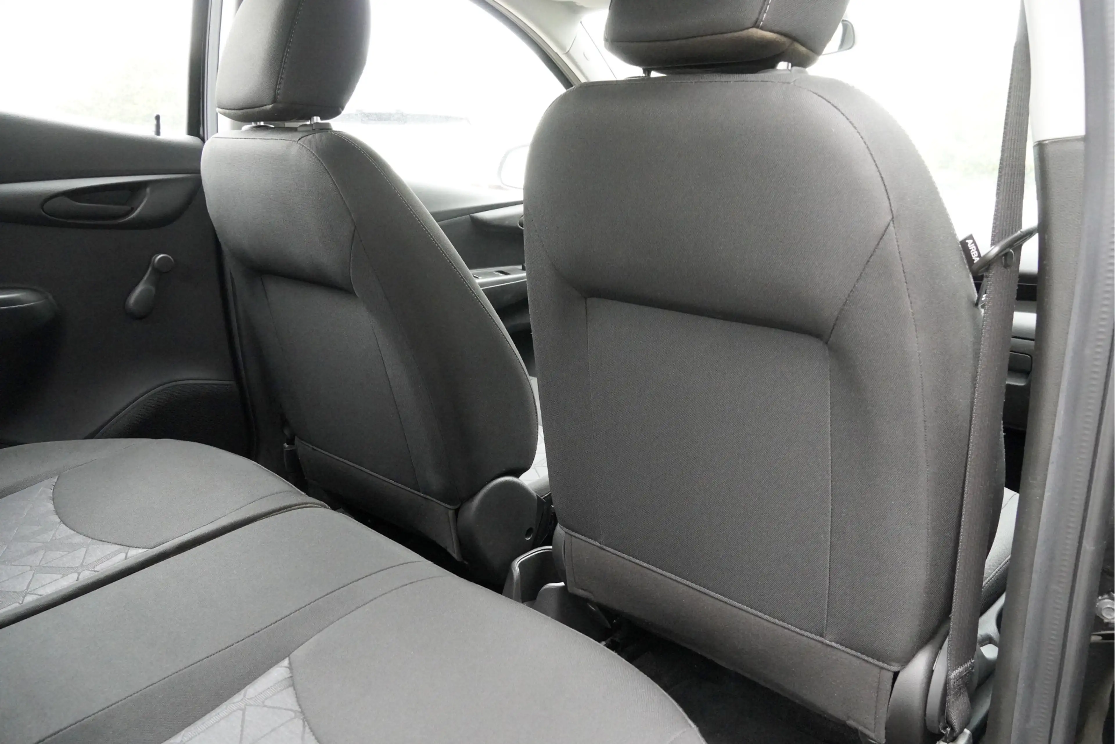 Opel Karl 1.0 ecoFLEX 5drs 120 Jaar Edition BJ2019 Audio | A — photo 14