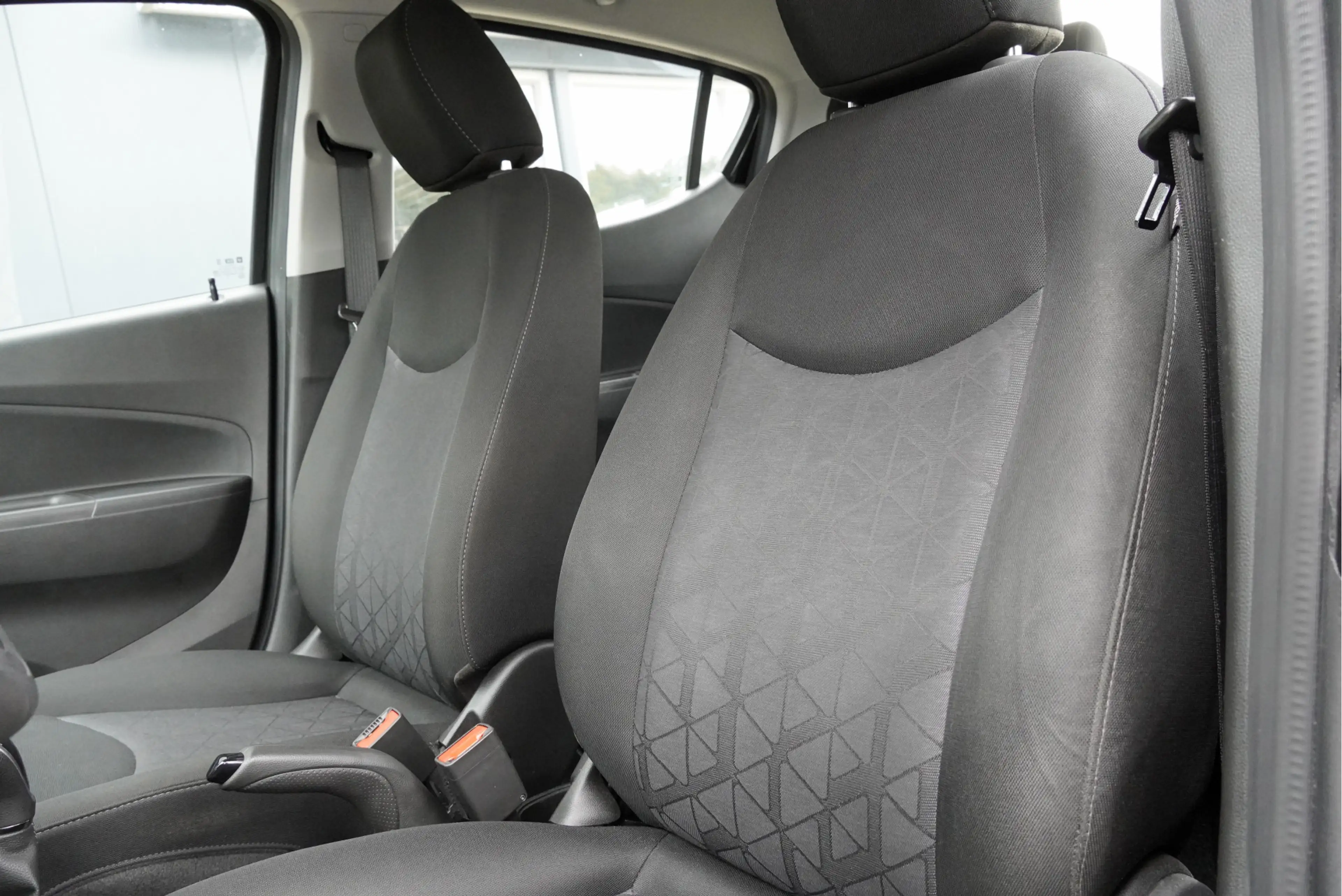 Opel Karl 1.0 ecoFLEX 5drs 120 Jaar Edition BJ2019 Audio | A — photo 9