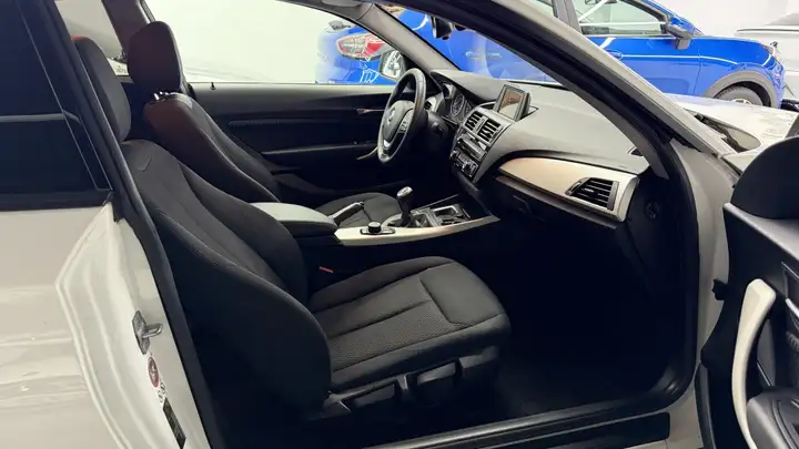 BMW Serie 1 2016, foto 6