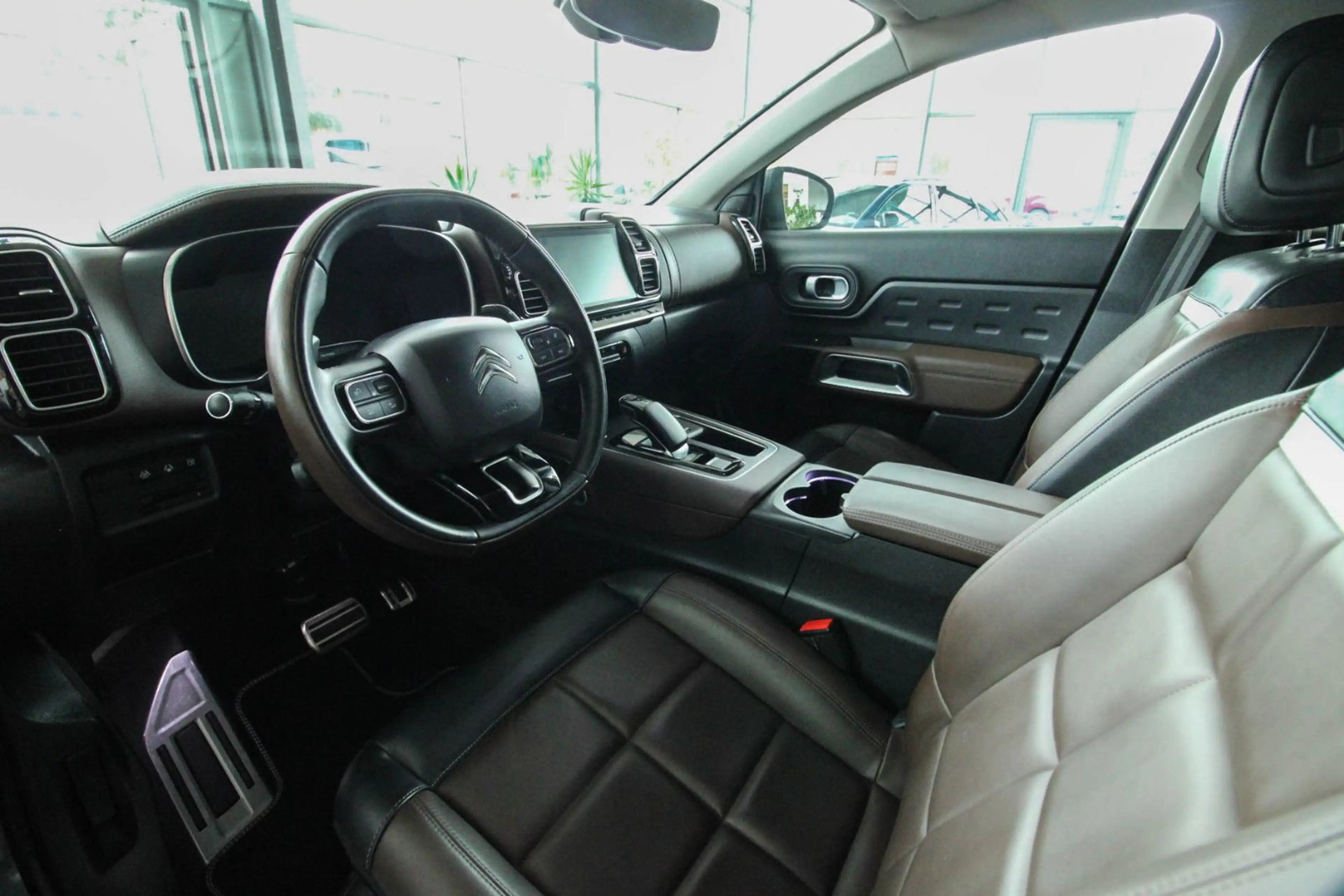 Citroen C5 Aircross Shine Pack Hybrid/Leder/StandH/LED/ — photo 9