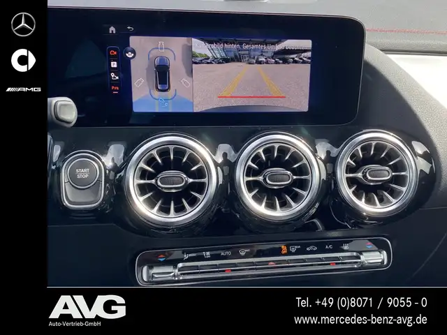 Mercedes-Benz 250 view 12