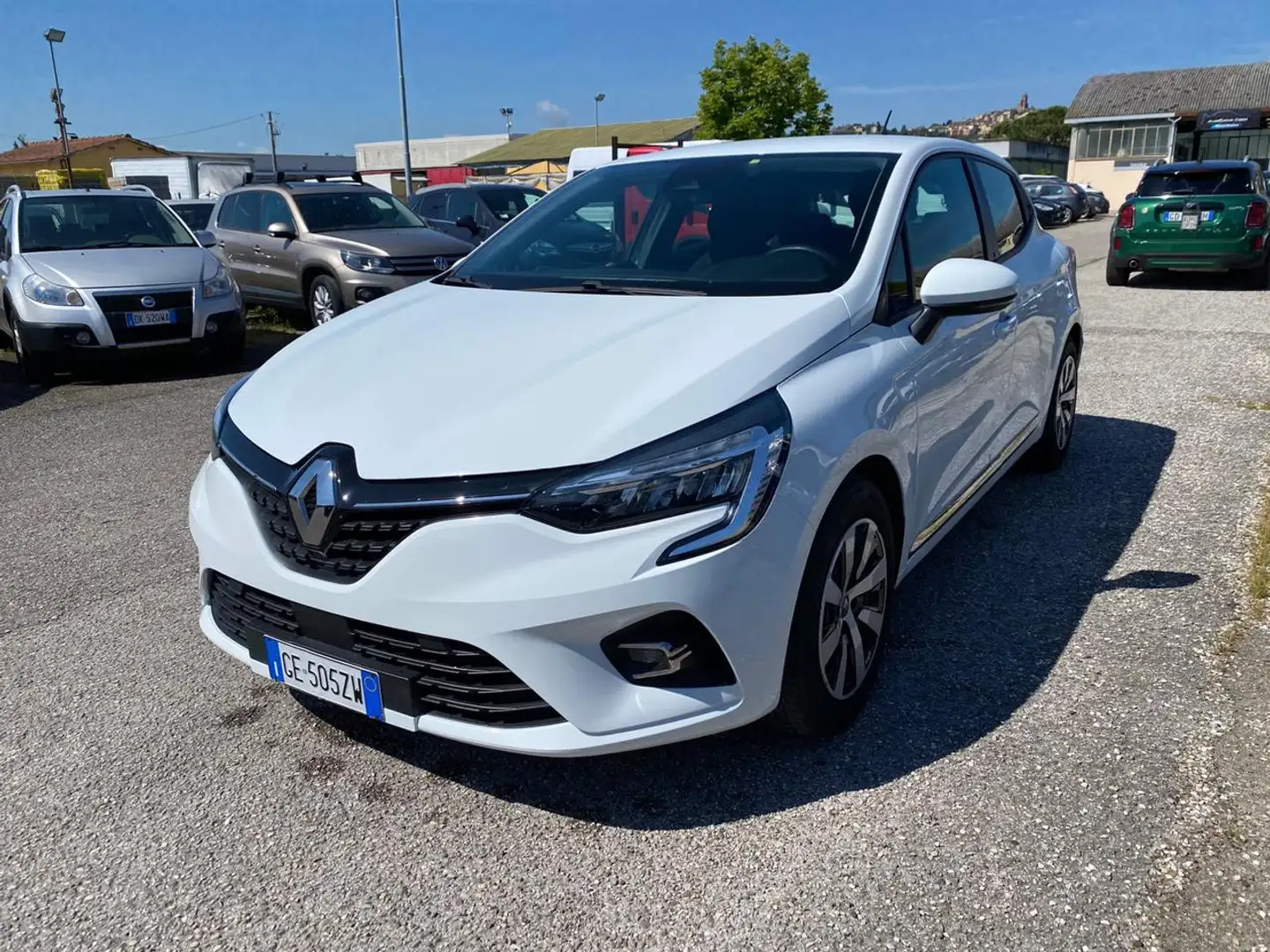 Renault Clio Full Hybrid E-Tech 140 CV 5 porte Initiale Paris Bianco - 1