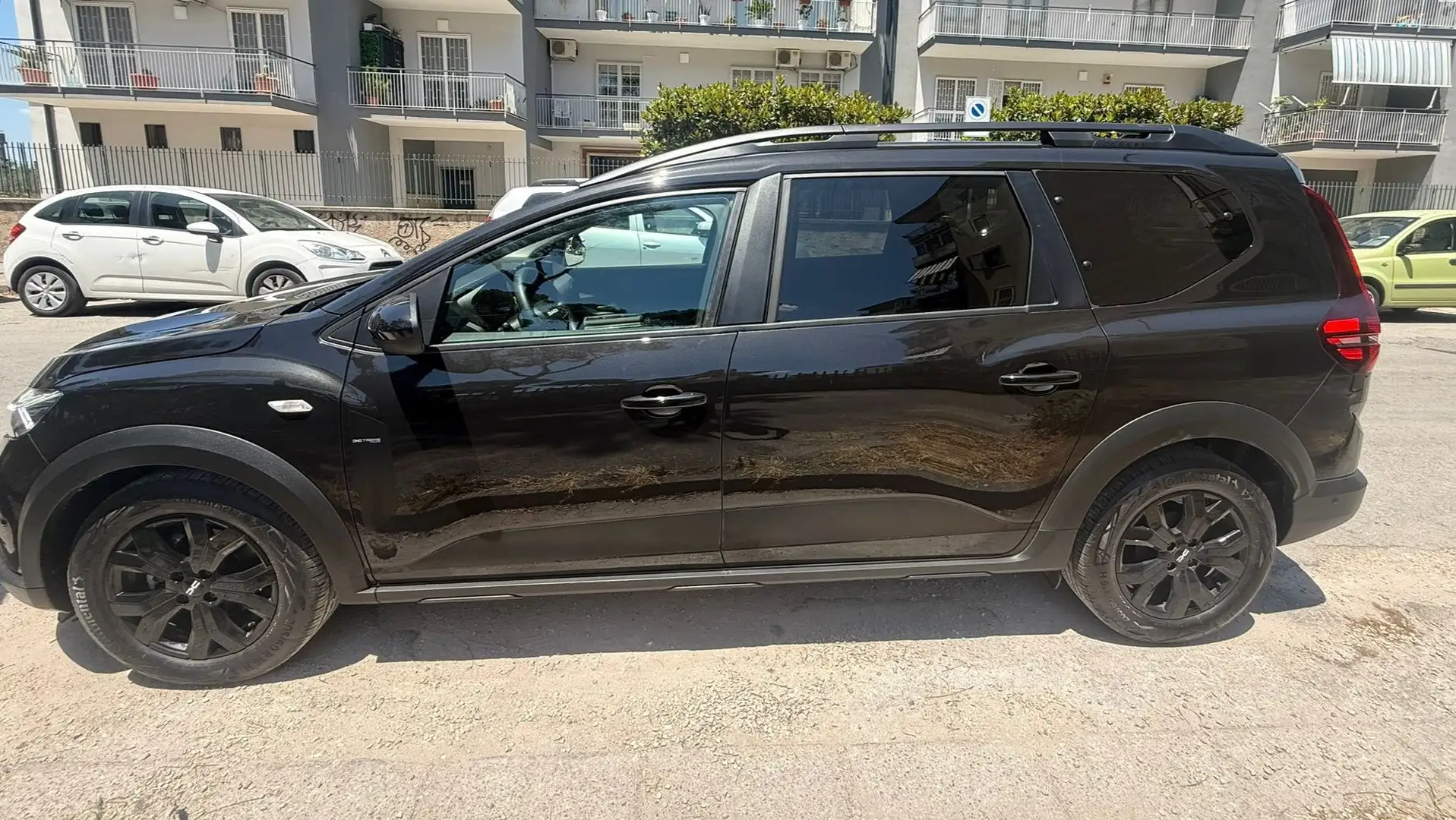 Dacia Jogger Jogger1.0 extreme up 7posti Gpl 101 cv Nero - 1