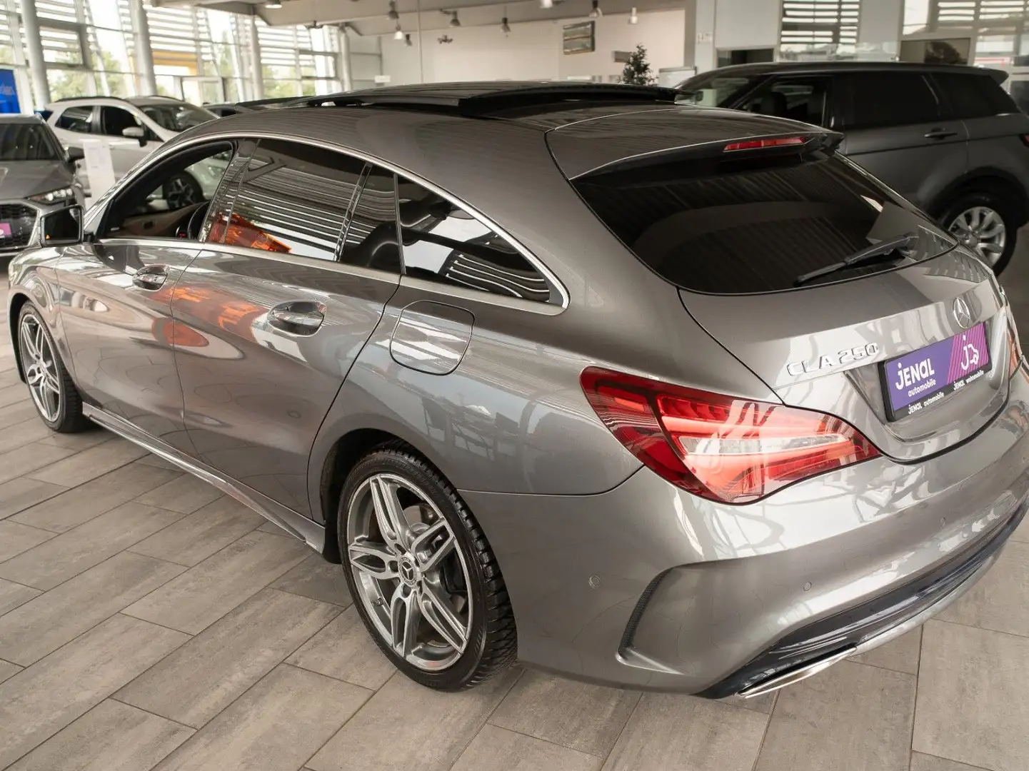 Mercedes-Benz CLA 250 CLA -Klasse Shooting Brake 4Matic Autom. Grau - 2