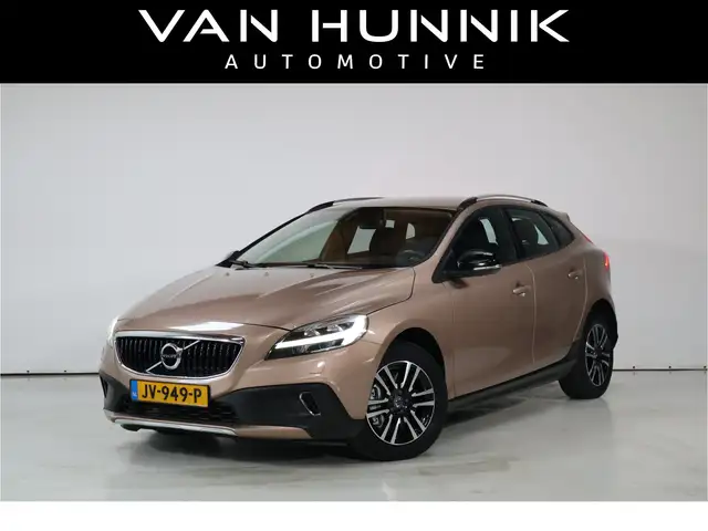 Volvo V40 Cross Country 2.0 T3 Momentum | Dealer Onderhoud | Nieuwe DB-Rie
