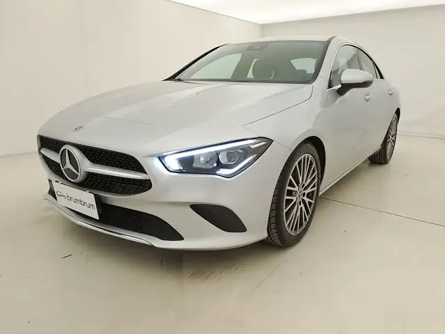 Mercedes-Benz 180d Sport 2.0 Diesel 116CV