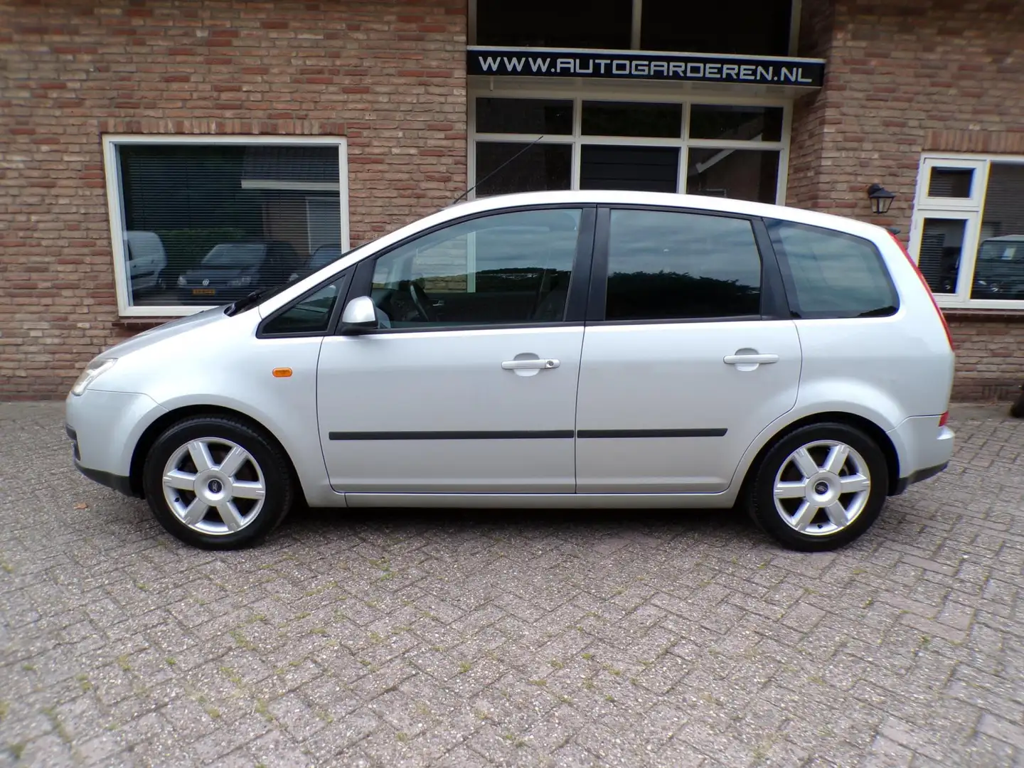 Ford Focus C-Max 1.6-16V Futura Grijs - 2