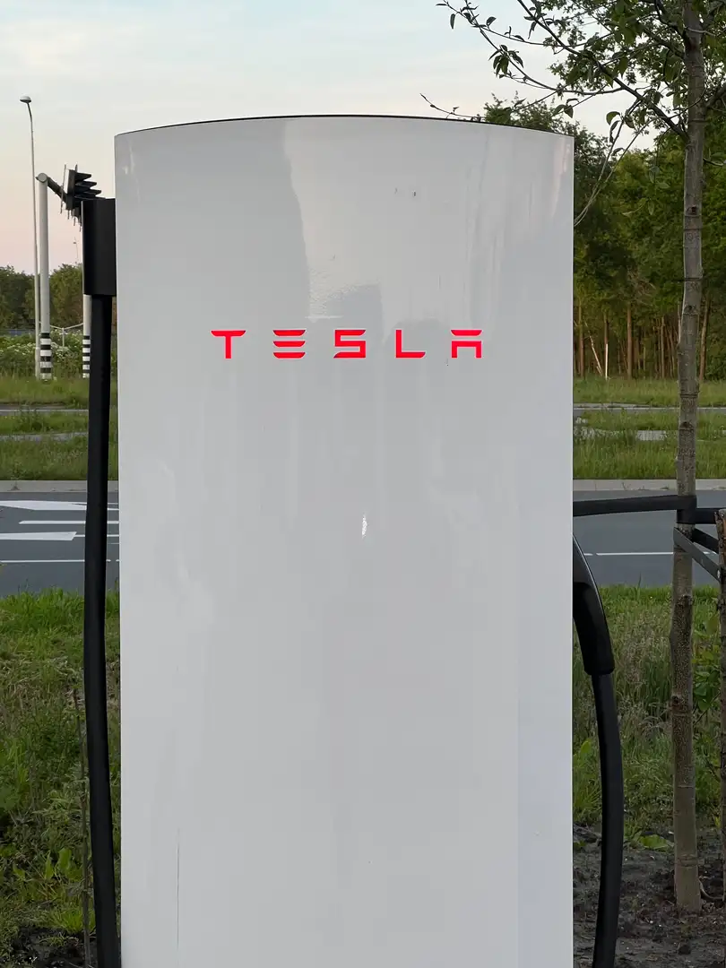 Tesla Model S Model S 85 Base Wit - 2