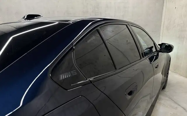BMW M5 view 15