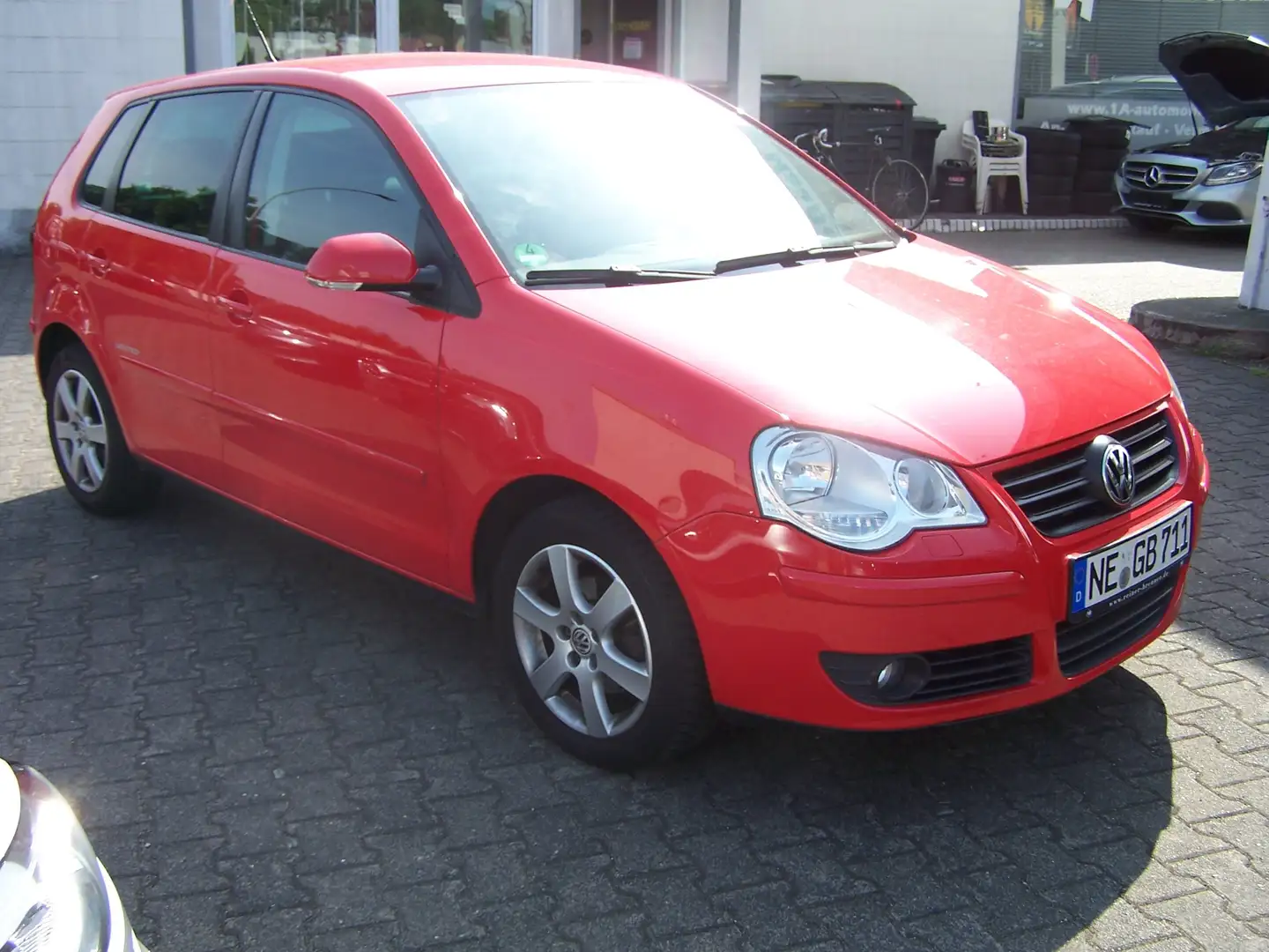Volkswagen Polo United Czerwony - 2
