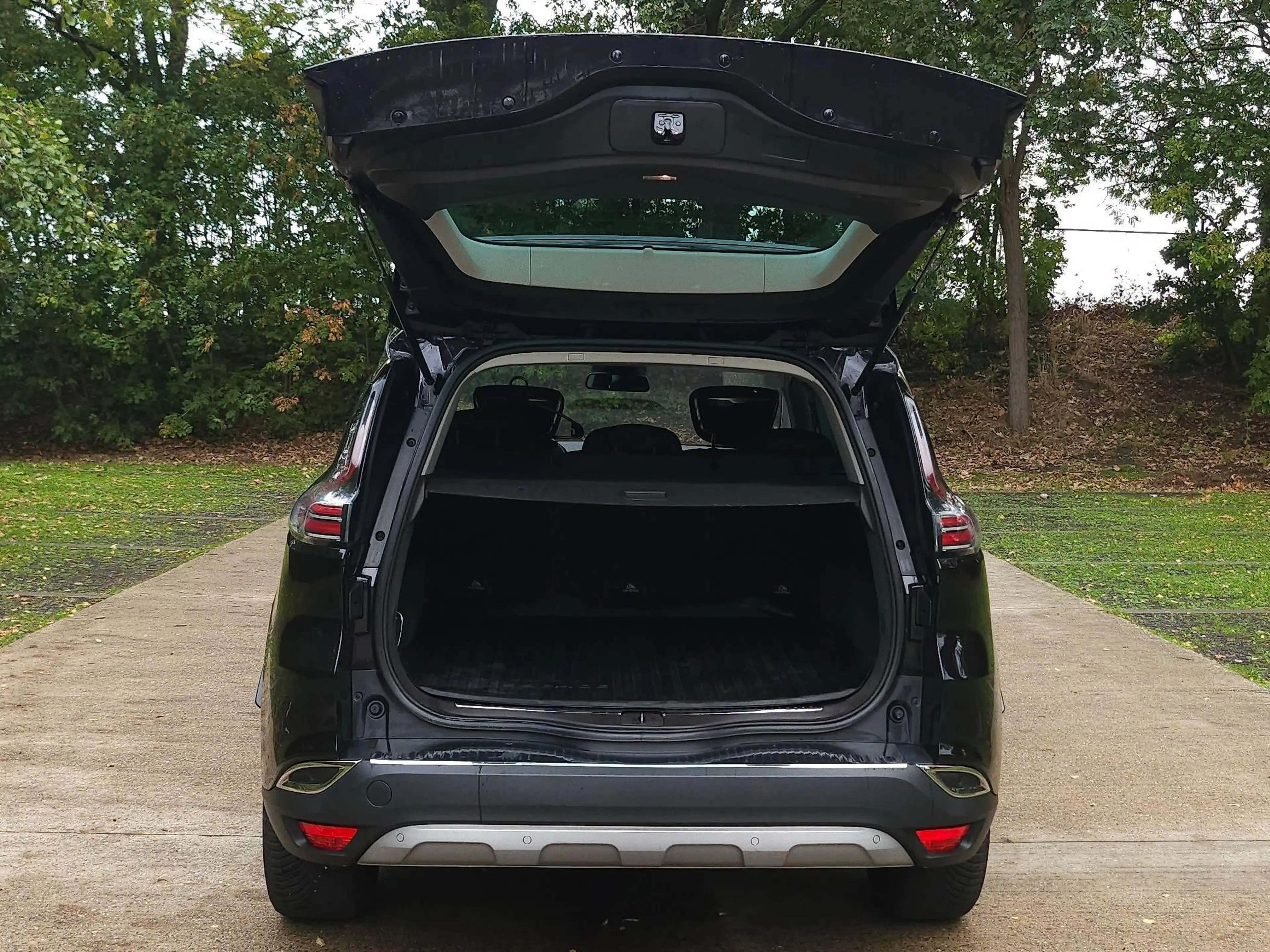 Renault Espace Espace 1.6 dCi Energy Initiale Paris EDC — photo 9