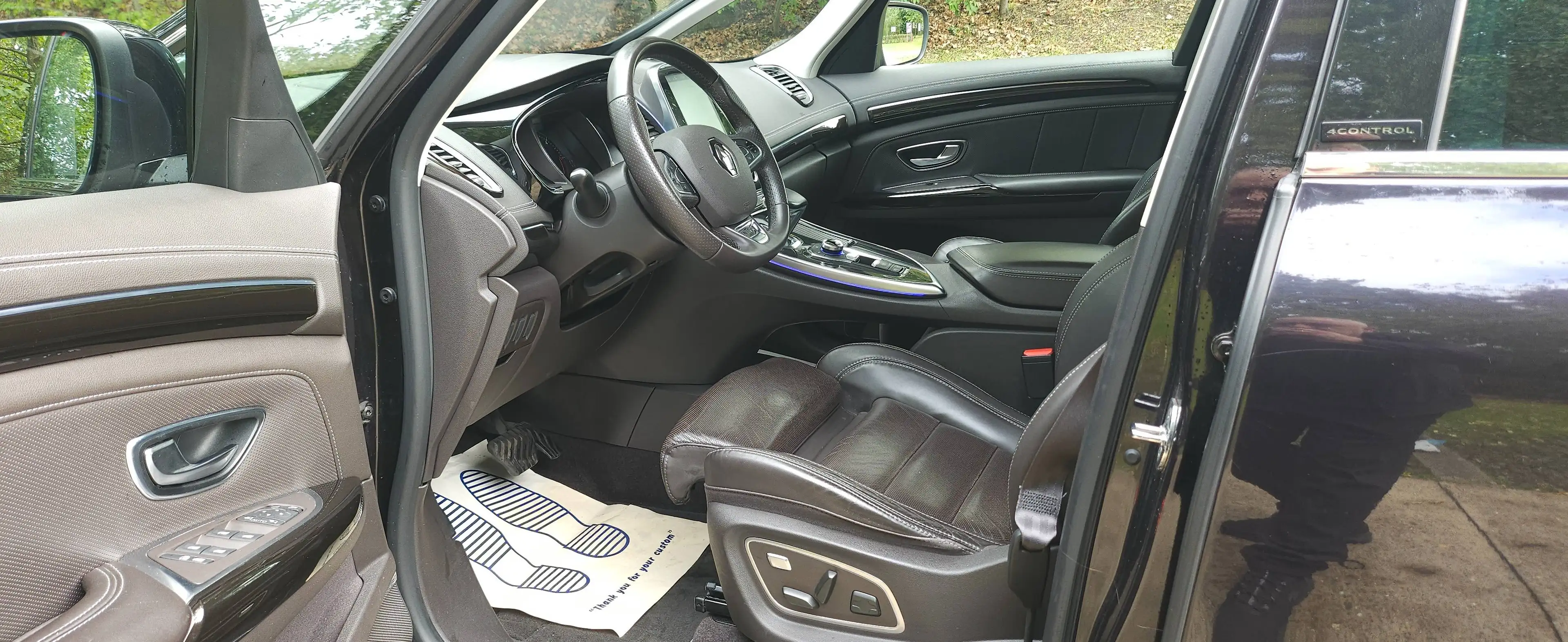 Renault Espace Espace 1.6 dCi Energy Initiale Paris EDC — photo 12