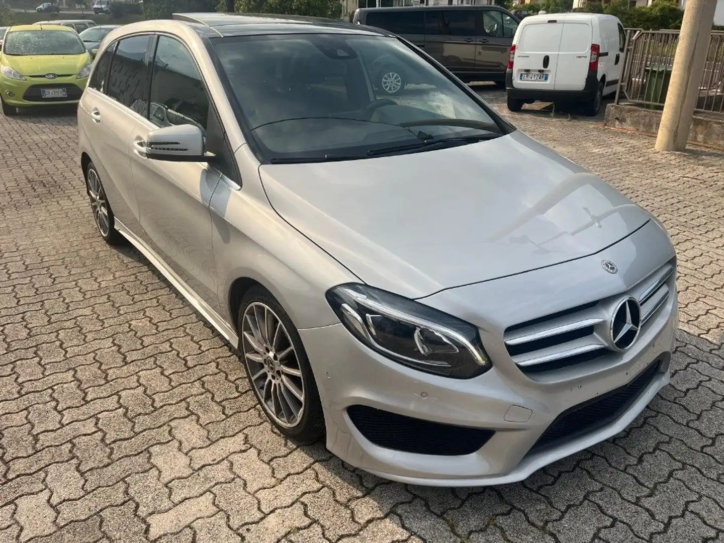 Mercedes-Benz B 200 d Automatic Sport AMG Grigio - 1
