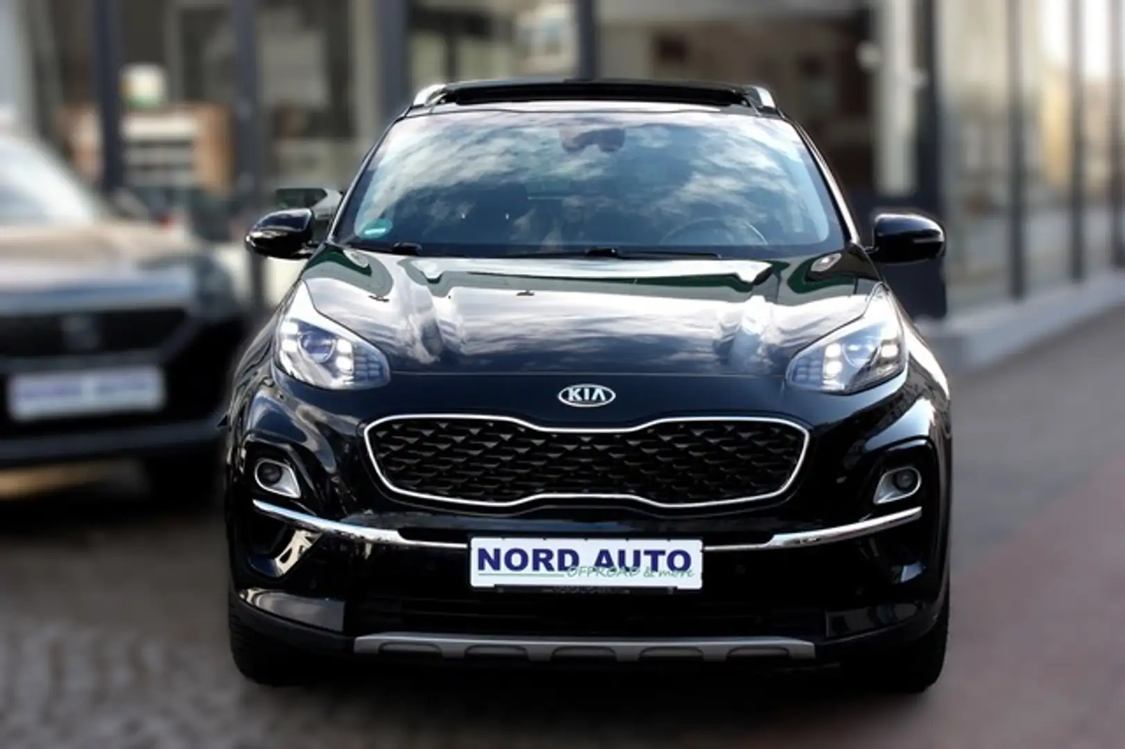Kia Sportage 2.0 CRDi PLATINUM 4x4 Leder/Navi/PANO. Noir - 2