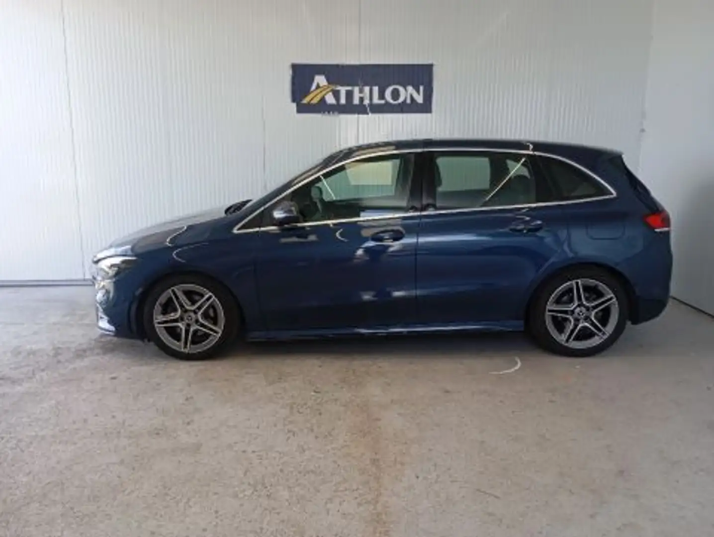 Mercedes-Benz B 180 180d 8G-DCT Azul - 2