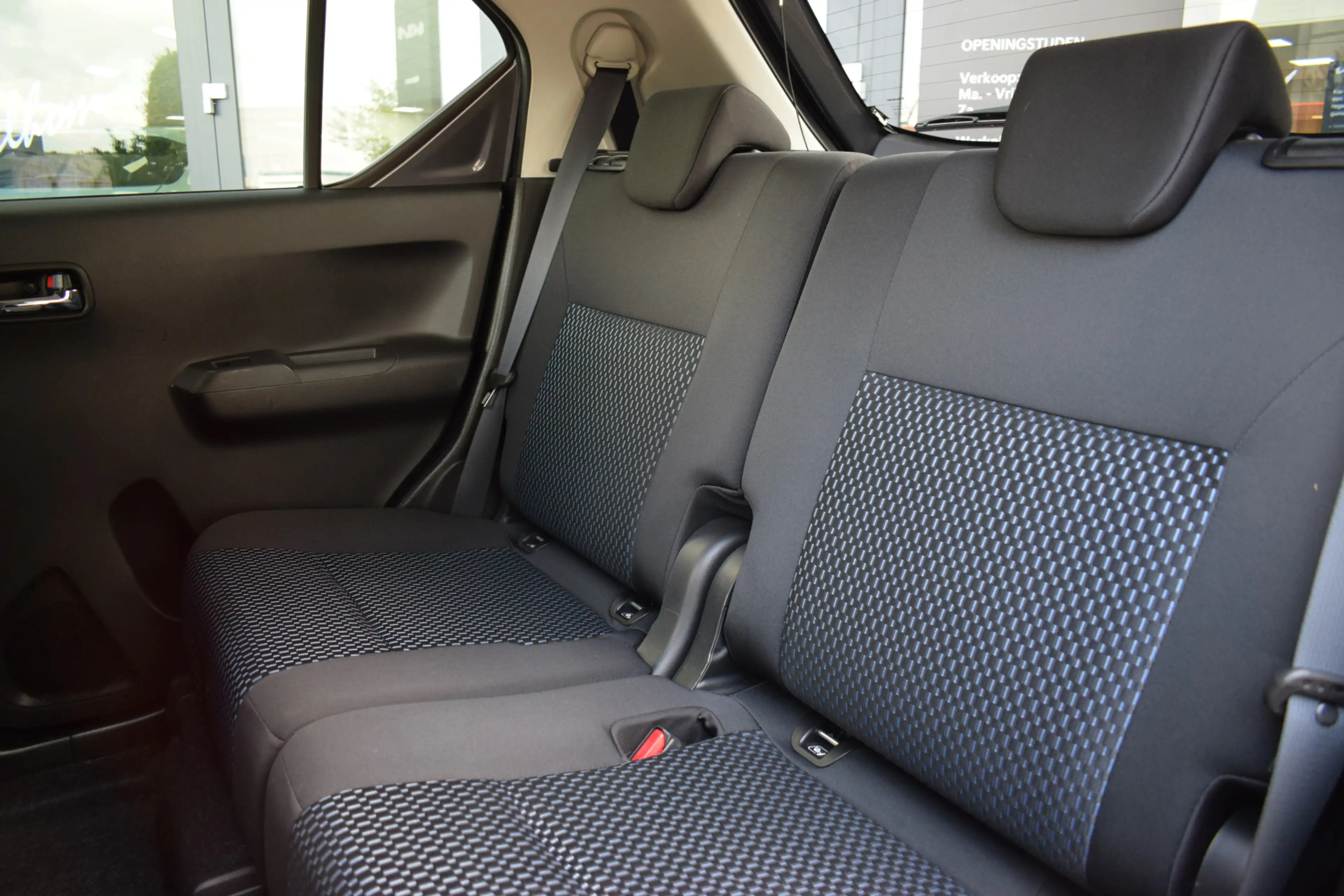 Suzuki Ignis 1.2 Smart Hybrid Style | Navigatie | Stoelverwarmi — photo 9