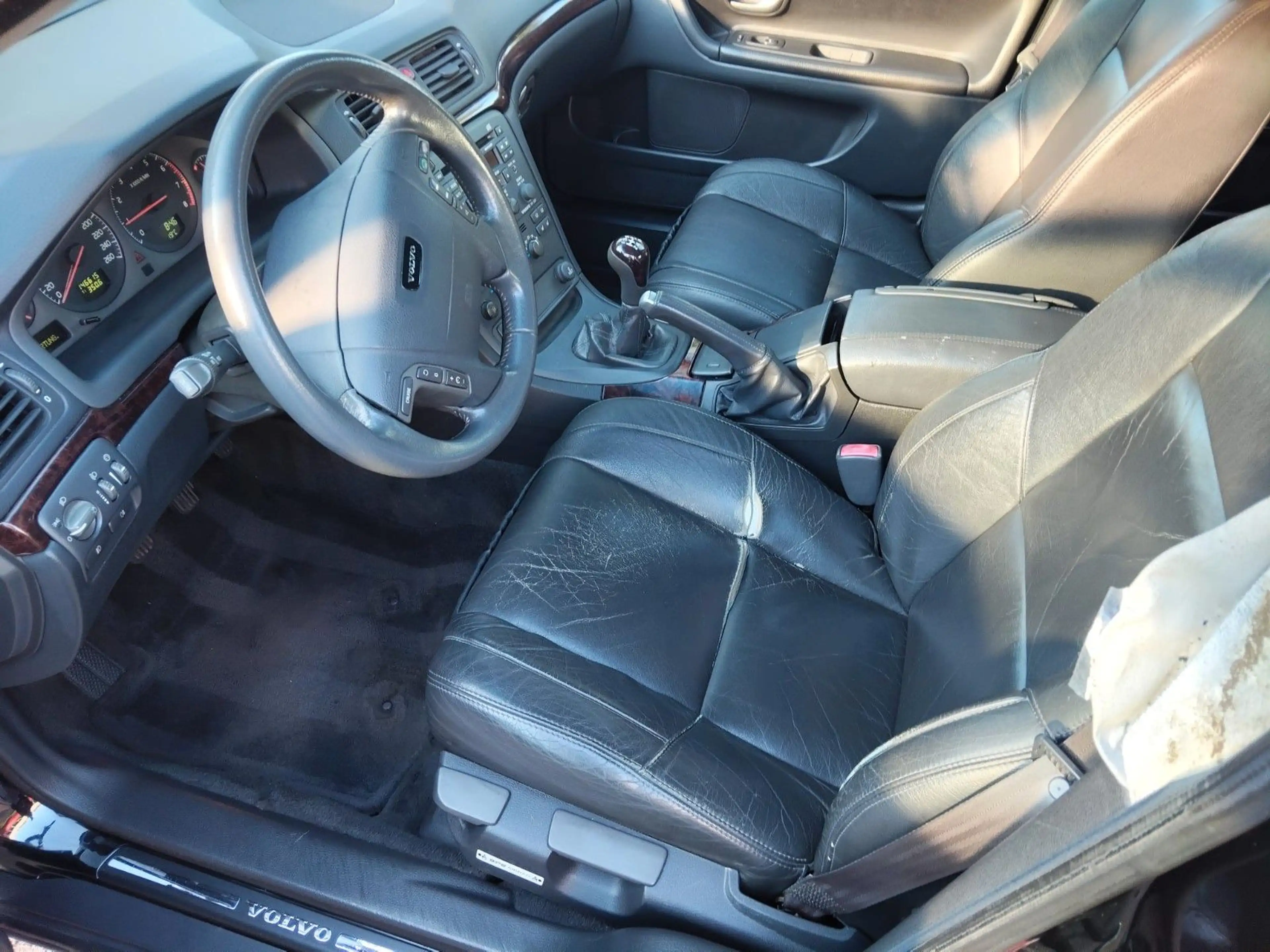 Volvo S80 2.4 - Scheckheft Volvo - TÜV+Inspktion neu — photo 12