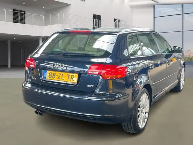 Audi A3 view 3