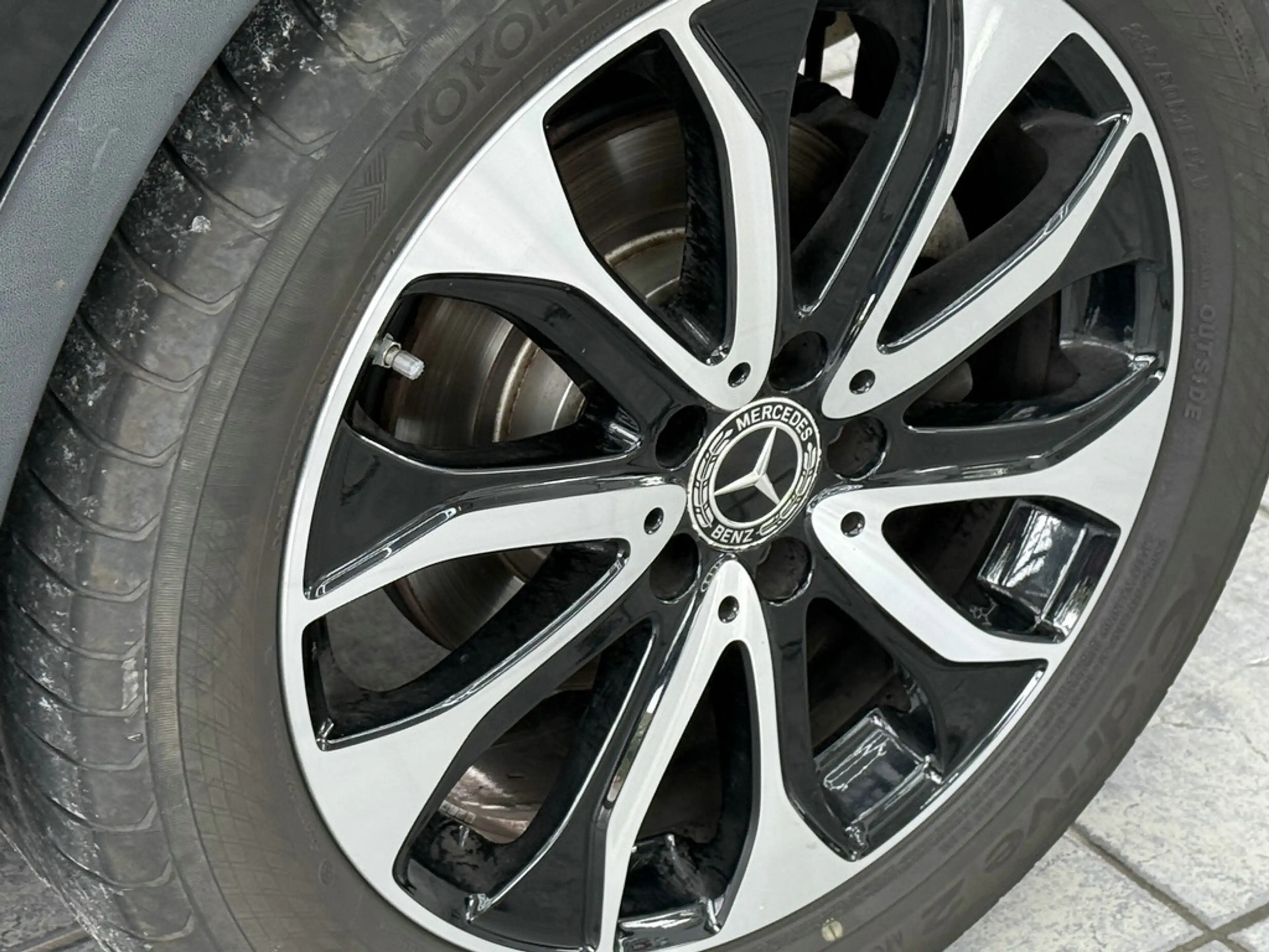 Mercedes-Benz GLA 220 d 4Matic AMG-Styling, LED, Leder, Kamera — photo 10
