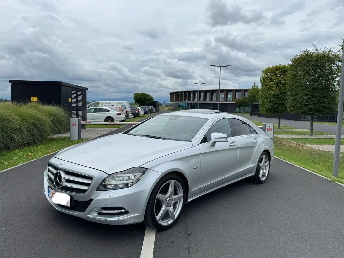 Mercedes-Benz CLS 350 Standheizung Distronic Spurhalteasystent - 1